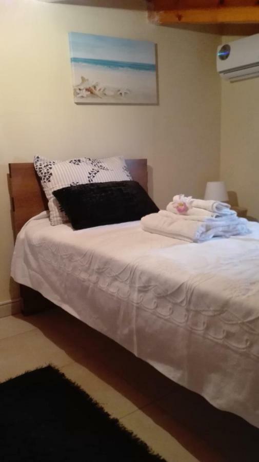 Panoramic Voula'S View Apartment เอเธนส์ ภายนอก รูปภาพ